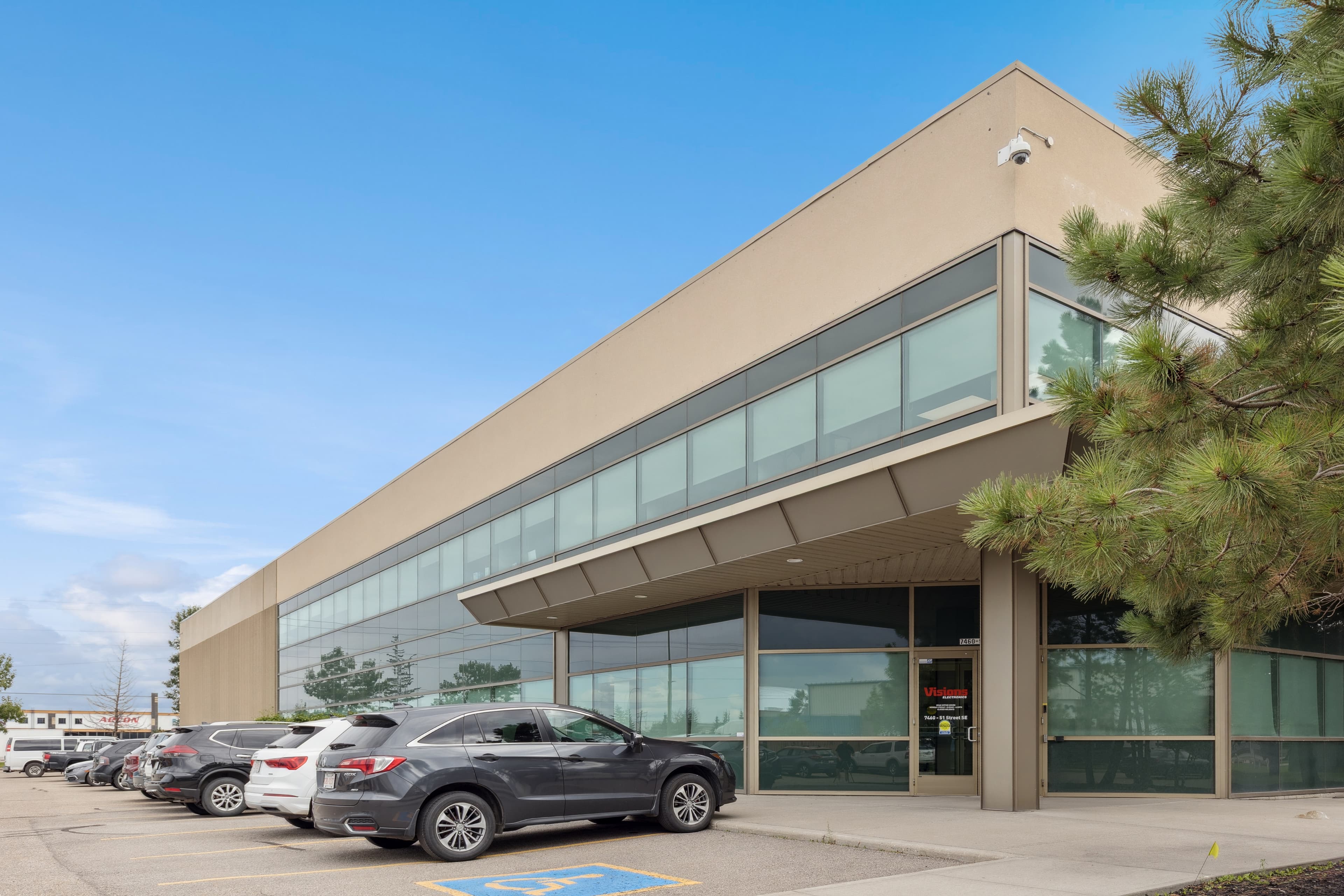 7460 – 51st Street SE, Calgary, AB